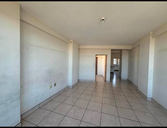 2 BEDROOM APARTMENT FOR SALE IN ESPLANADE